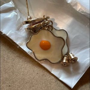 Cute egg earring